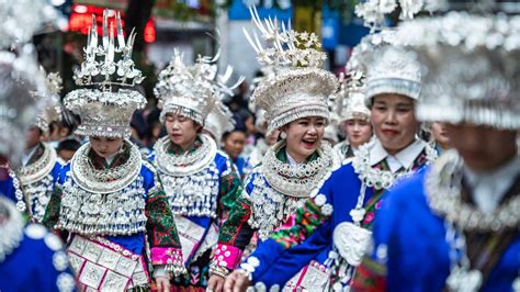  A History of Thailand: From Ancient Times to the Present Day –  an Epic Journey Through Millennia and an Immersive Exploration of Cultural Evolution